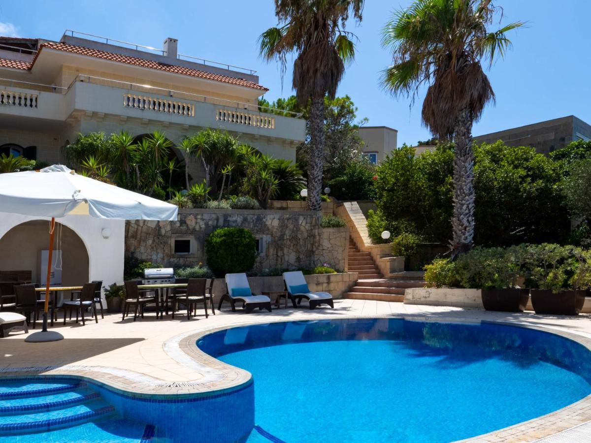 Villa Palma - Sunset Sea Views With Pool, Jacuzzi, Sauna And Games Room Mellieha Exterior photo