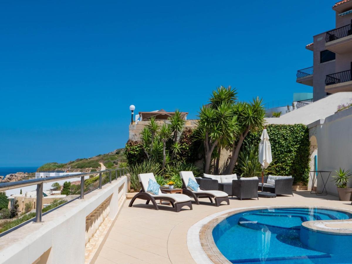Villa Palma - Sunset Sea Views With Pool, Jacuzzi, Sauna And Games Room Mellieha Exterior photo