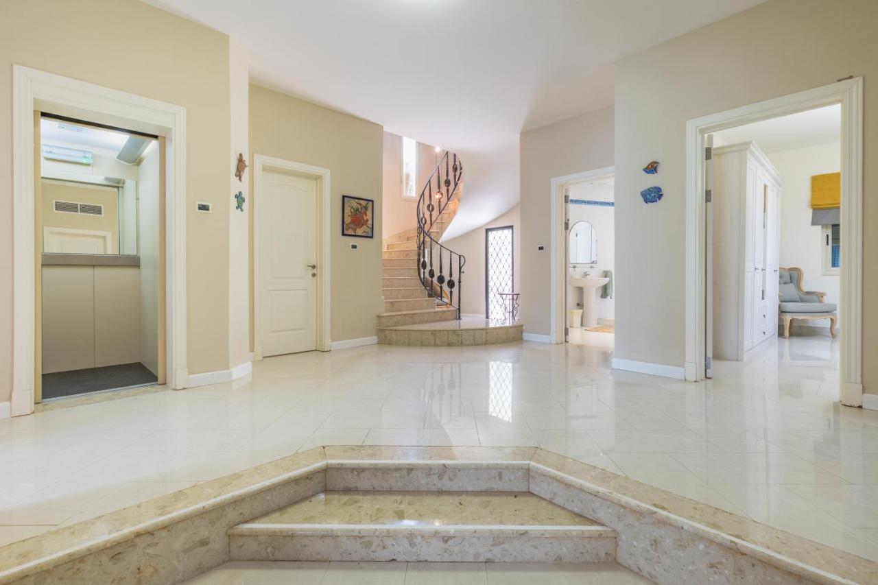 Villa Palma - Sunset Sea Views With Pool, Jacuzzi, Sauna And Games Room Mellieha Exterior photo