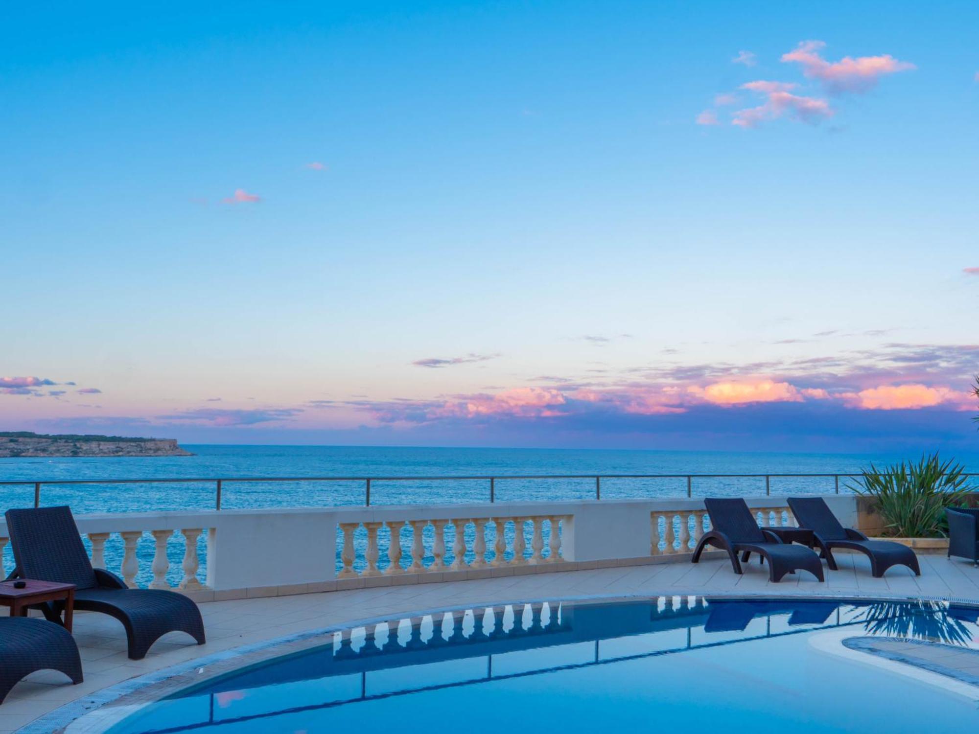 Villa Palma - Sunset Sea Views With Pool, Jacuzzi, Sauna And Games Room Mellieha Exterior photo