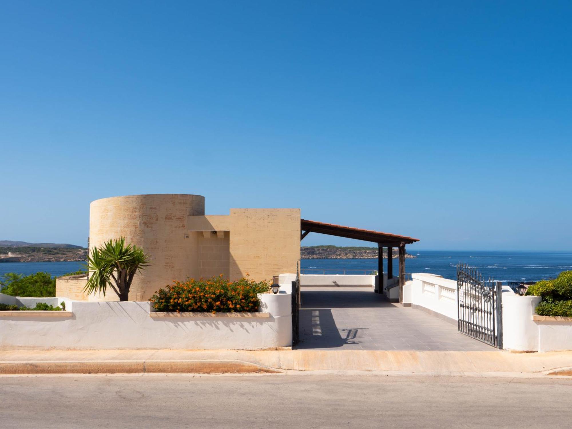 Villa Palma - Sunset Sea Views With Pool, Jacuzzi, Sauna And Games Room Mellieha Exterior photo
